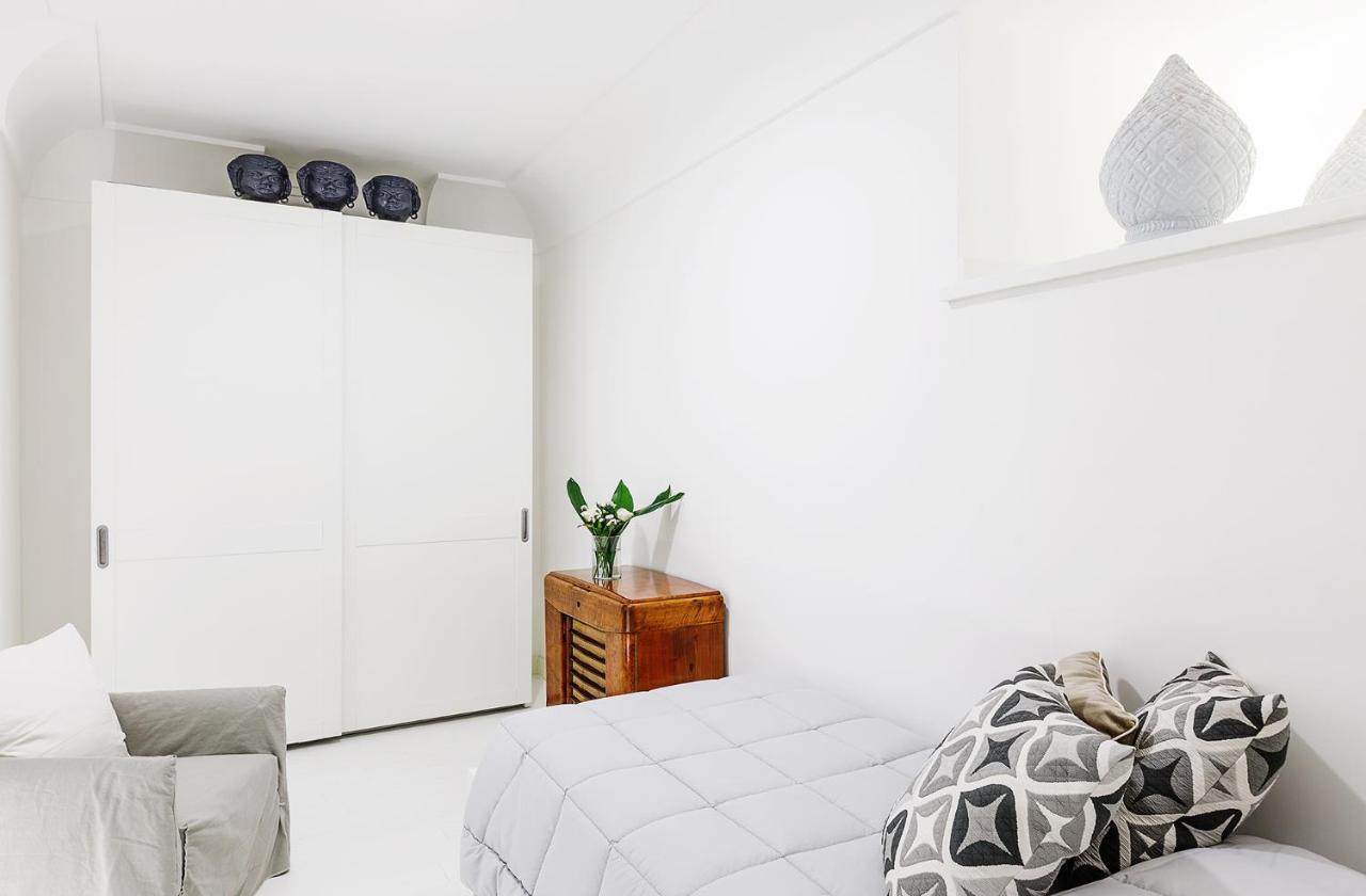 White Stylish Apartment 3 Vico Equense Exterior foto