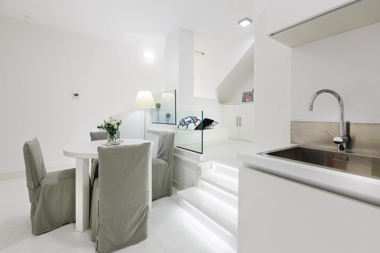 White Stylish Apartment 3 Vico Equense Exterior foto
